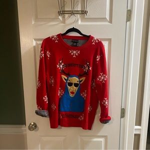 Mean Girls-inspired “ugly Christmas sweater”